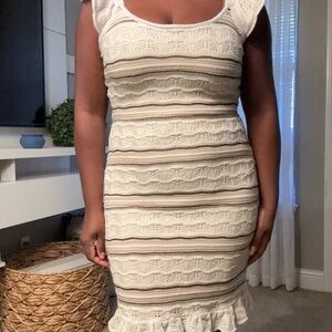 Chic Knit Dress in Cream and Brown